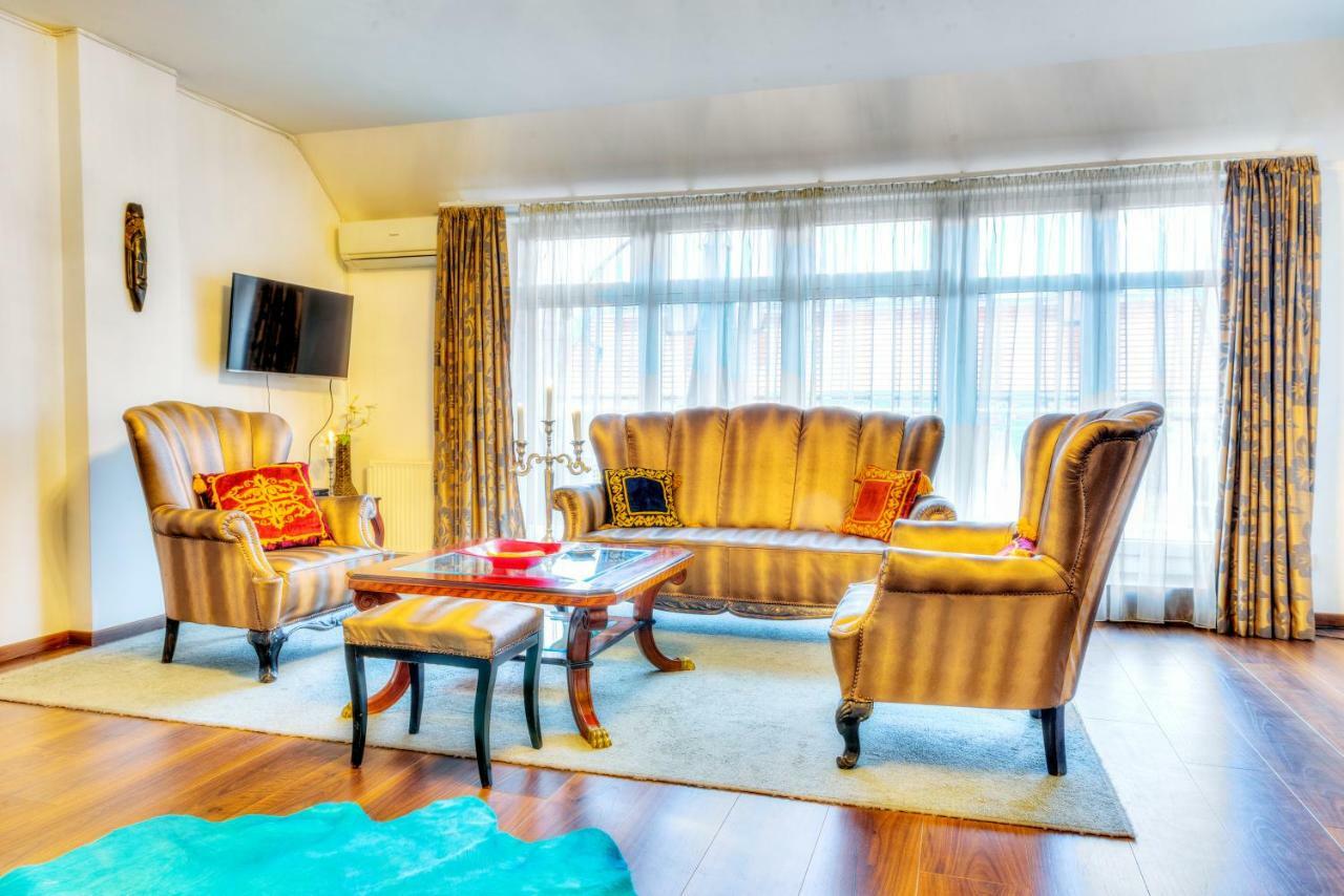 Downtown Residences Apartment *